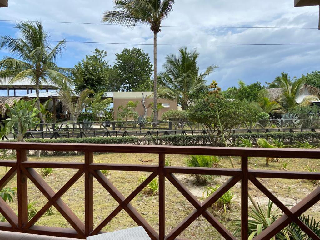 Paradise Island Beach Resort Punta Rucia Extérieur photo