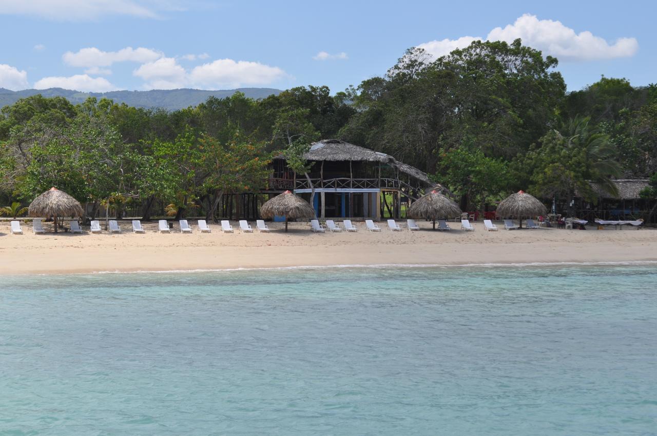 Paradise Island Beach Resort Punta Rucia Extérieur photo