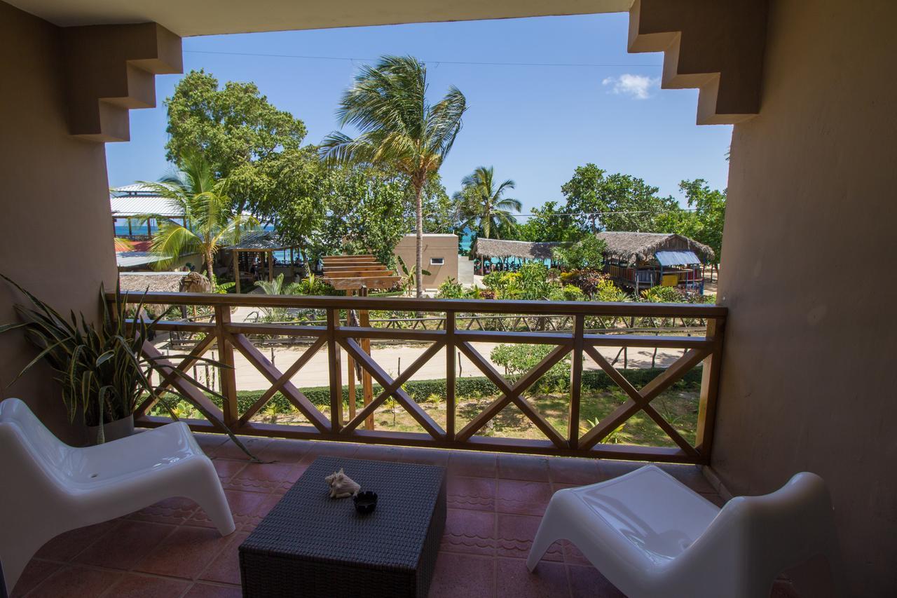 Paradise Island Beach Resort Punta Rucia Extérieur photo
