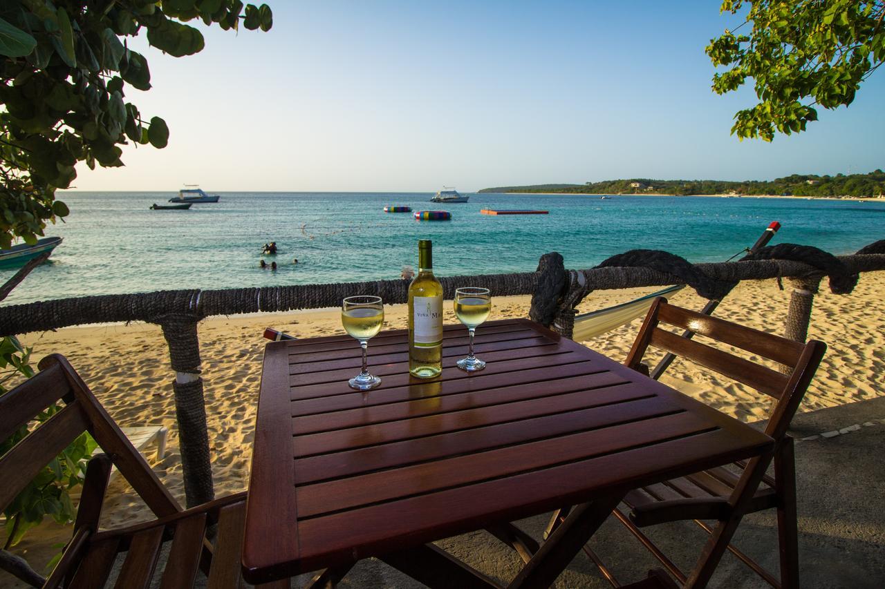 Paradise Island Beach Resort Punta Rucia Extérieur photo